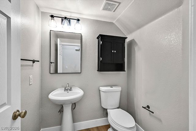 9404 JEWEL LAKE Avenue, Las Vegas, NV 89166