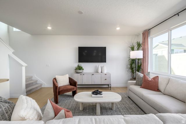 6012 W SAPPHIRE ST, West Jordan, UT 84081