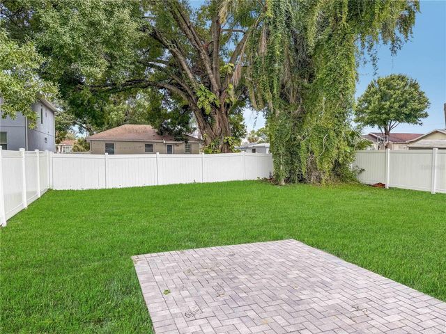2116 W STATE STREET, Tampa, FL 33606