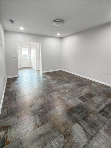 2116 W STATE STREET, Tampa, FL 33606
