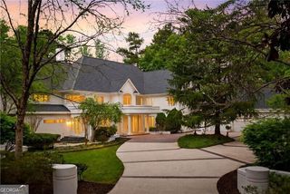 230 N Chambord Drive NW, Atlanta, GA 30327