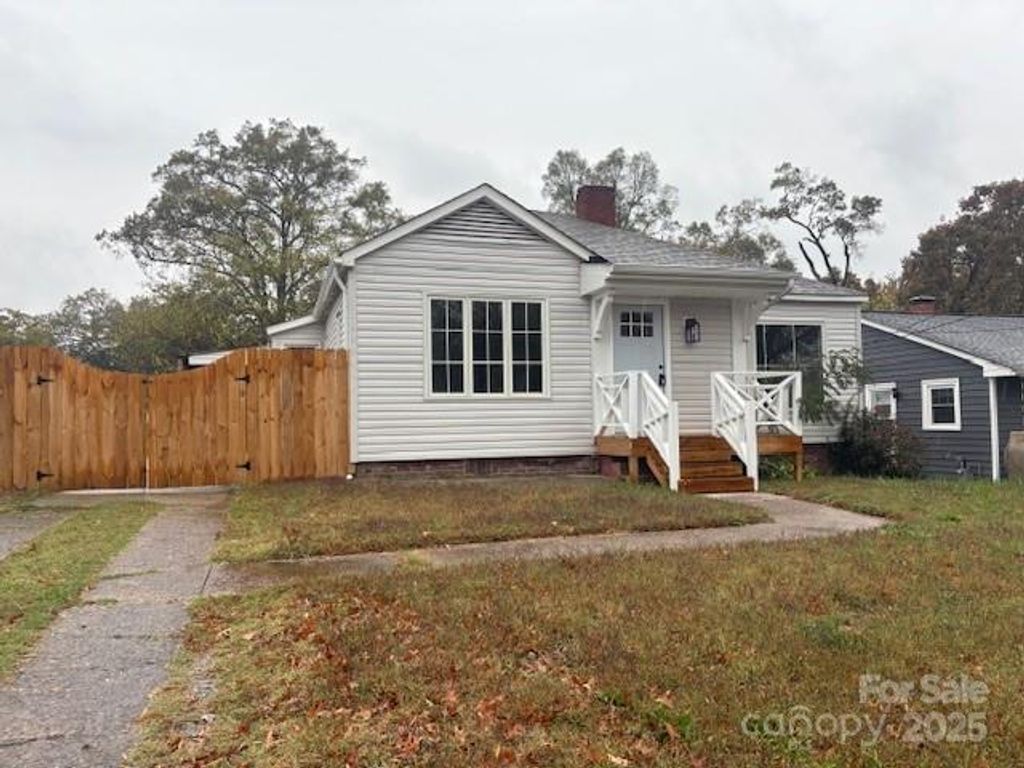 233 Jefferson Avenue NE, Concord, NC 28025