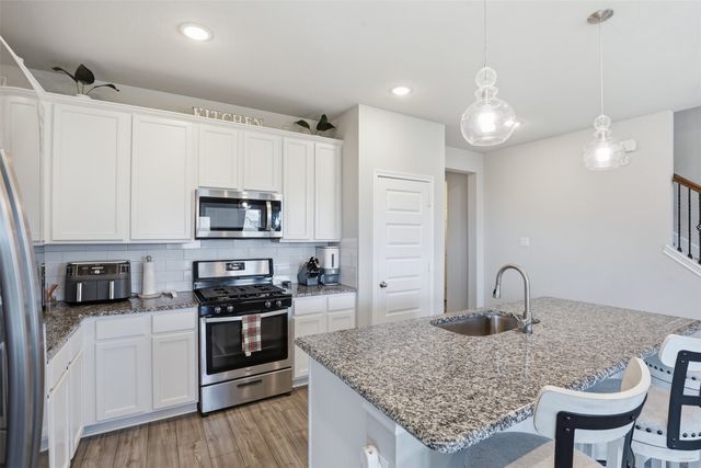 2233 Burning Bush Lane, Waxahachie, TX 75167