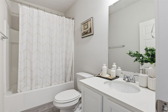 2233 Burning Bush Lane, Waxahachie, TX 75167