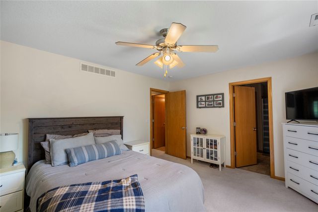 3023 SW Applewood Street, Ankeny, IA 50023
