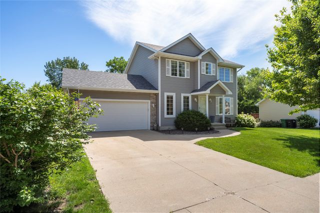 3023 SW Applewood Street, Ankeny, IA 50023