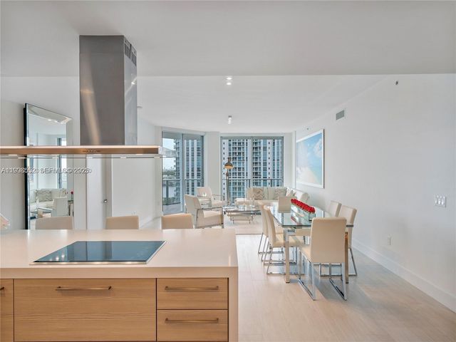 17301 Biscayne Blvd 1105, North Miami Beach, FL 33160