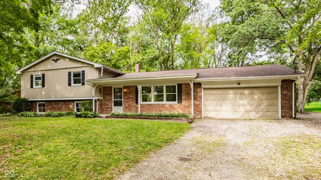 10560 Greentree Drive, Carmel, IN 46032