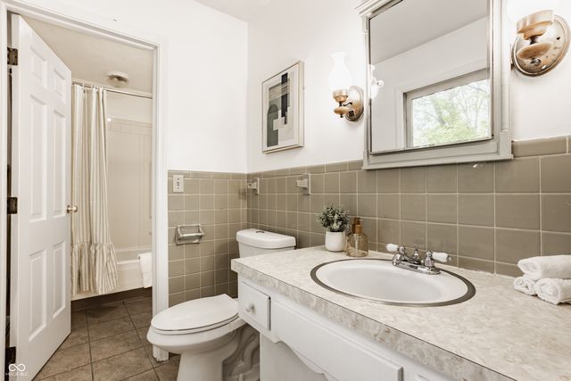 10560 Greentree Drive, Carmel, IN 46032