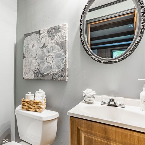 10560 Greentree Drive, Carmel, IN 46032