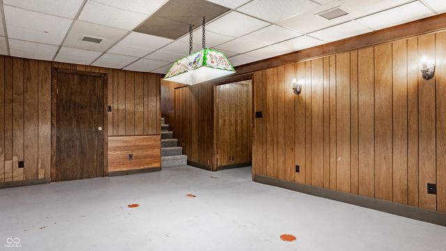 10560 Greentree Drive, Carmel, IN 46032