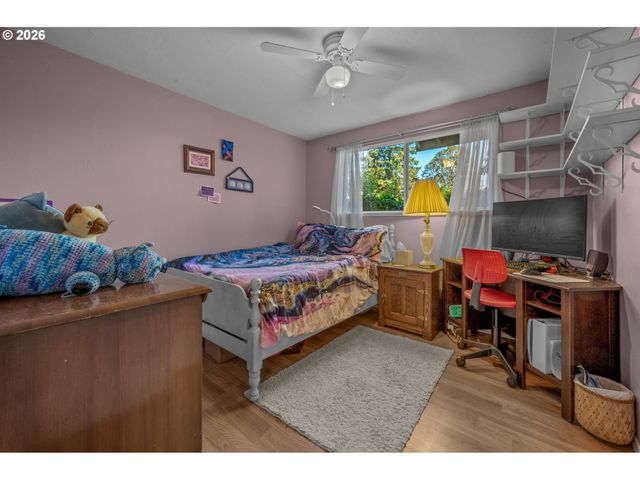 225 ALLENDALE Ct, St Helens, OR 97051
