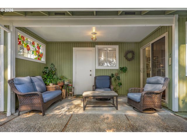 225 ALLENDALE Ct, St Helens, OR 97051