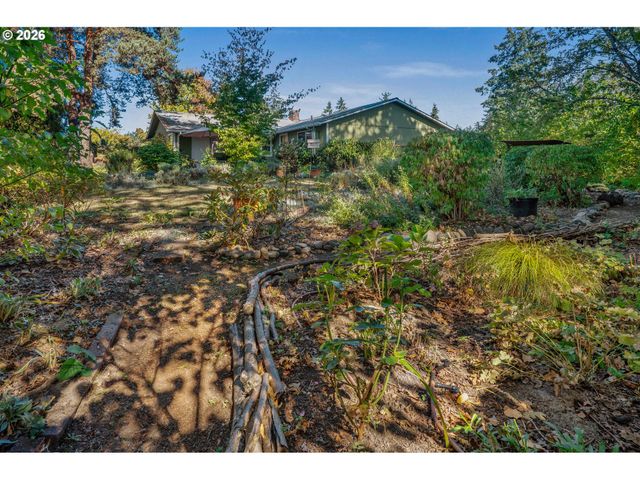 225 ALLENDALE Ct, St Helens, OR 97051