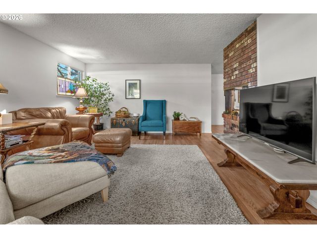 225 ALLENDALE Ct, St Helens, OR 97051