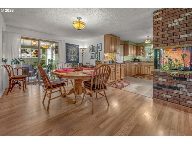 225 ALLENDALE Ct, St Helens, OR 97051