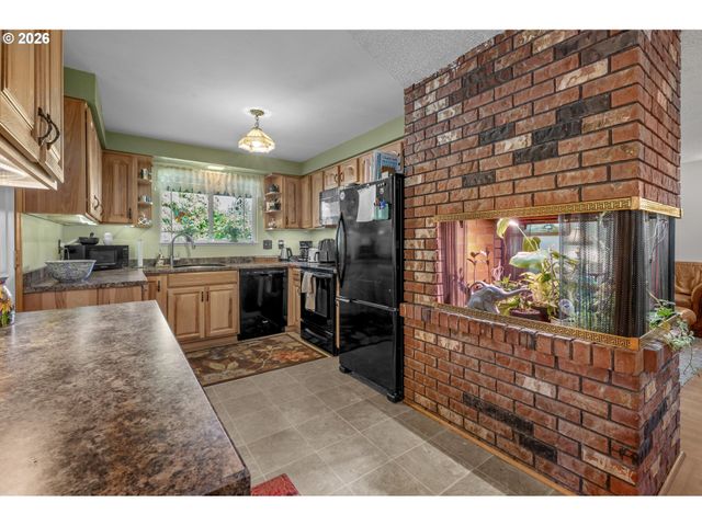 225 ALLENDALE Ct, St Helens, OR 97051