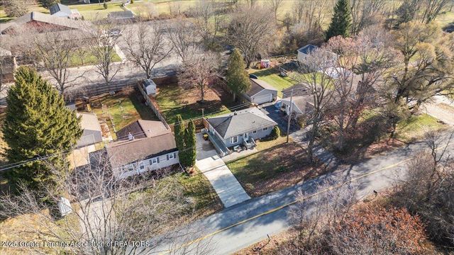 1972 Gunn Road, Holt, MI 48842