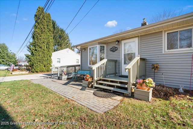 1972 Gunn Road, Holt, MI 48842