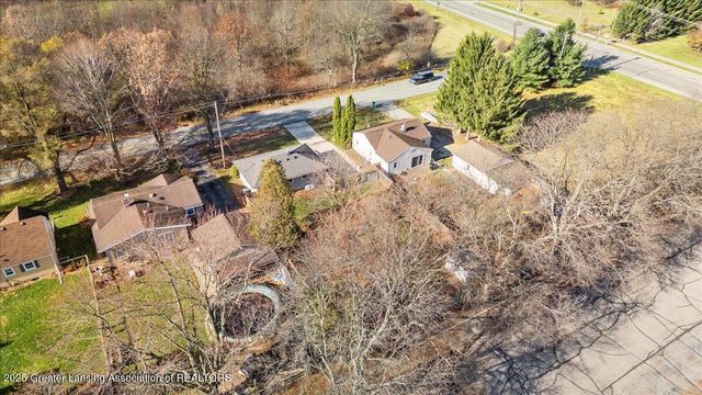 1972 Gunn Road, Holt, MI 48842