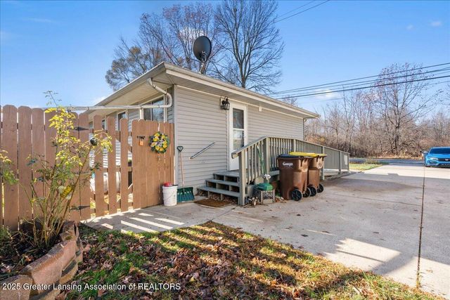 1972 Gunn Road, Holt, MI 48842