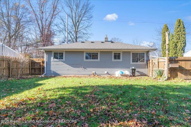 1972 Gunn Road, Holt, MI 48842