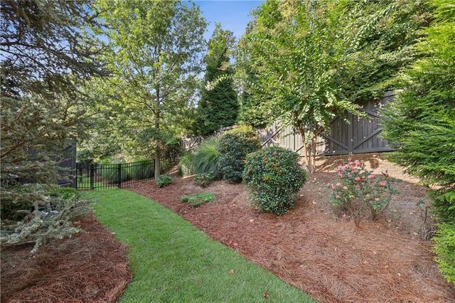 5726 Taylor Way, Atlanta, GA 30342