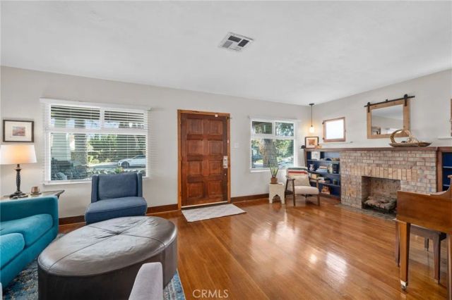519 N 8th, Upland, CA 91786