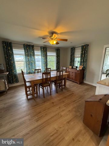 313 CROGHAN DR, Carlisle, PA 17013