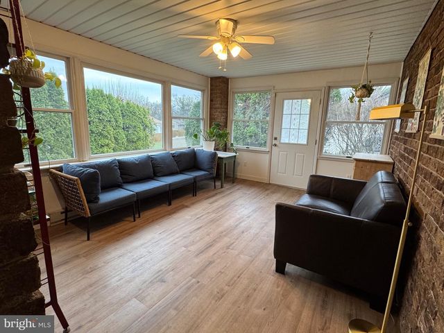 313 CROGHAN DR, Carlisle, PA 17013
