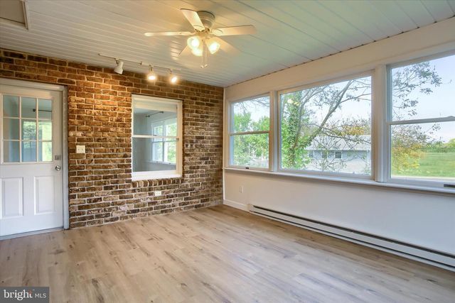 313 CROGHAN DR, Carlisle, PA 17013