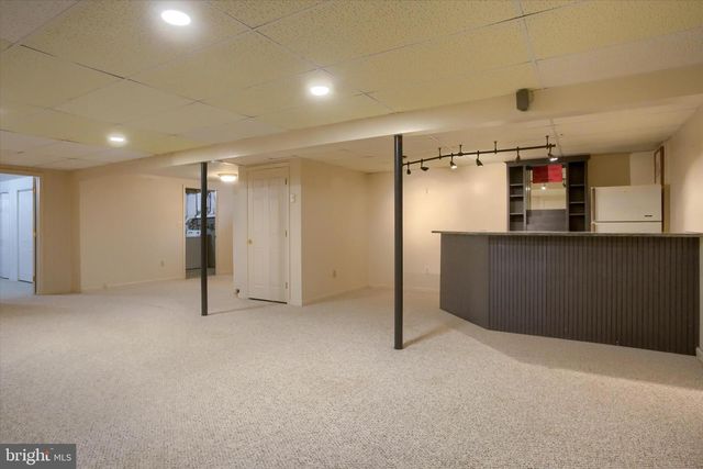 313 CROGHAN DR, Carlisle, PA 17013