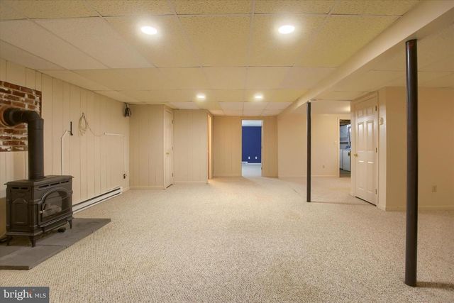 313 CROGHAN DR, Carlisle, PA 17013