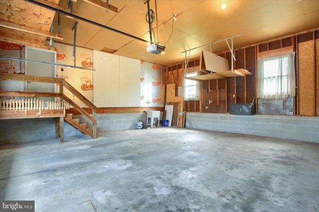 313 CROGHAN DR, Carlisle, PA 17013