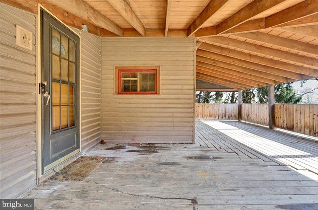 142 GRANDVIEW RD, Wernersville, PA 19565