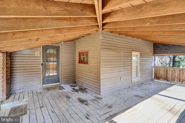 142 GRANDVIEW RD, Wernersville, PA 19565