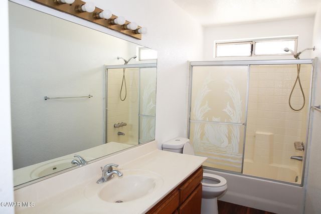 567 E Avenue J9, Lancaster, CA 93535