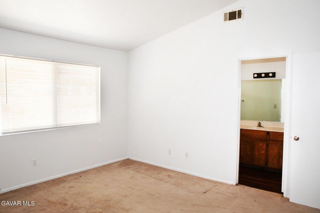 567 E Avenue J9, Lancaster, CA 93535