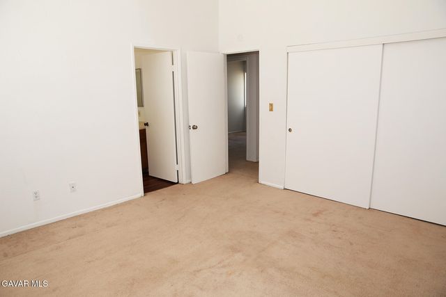 567 E Avenue J9, Lancaster, CA 93535