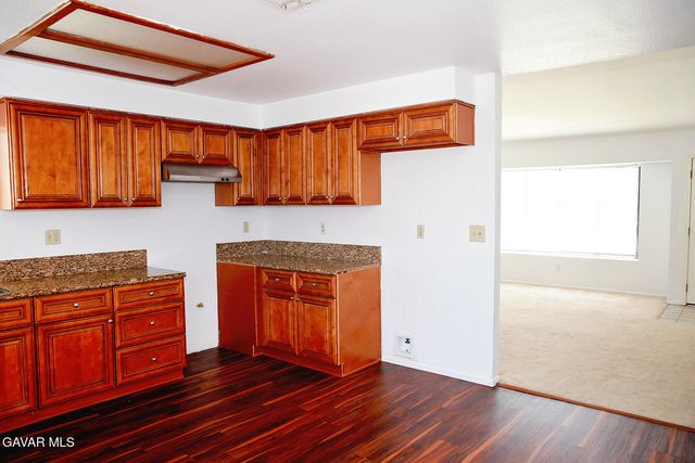 567 E Avenue J9, Lancaster, CA 93535