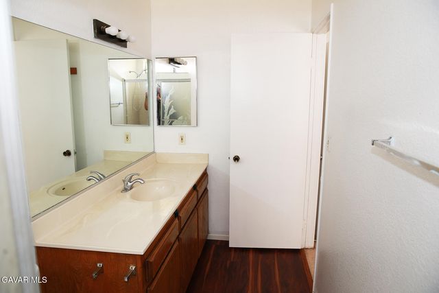 567 E Avenue J9, Lancaster, CA 93535