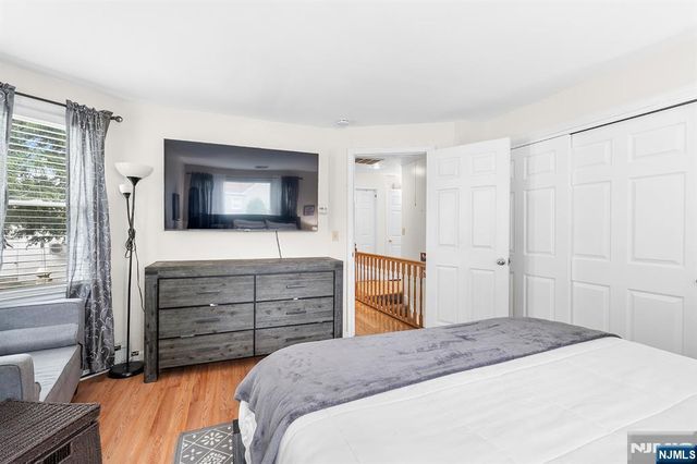 94 Phelps Avenue, Bergenfield, NJ 07621