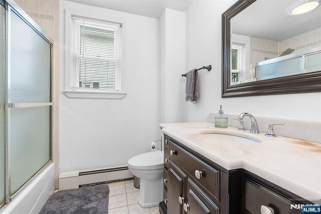94 Phelps Avenue, Bergenfield, NJ 07621
