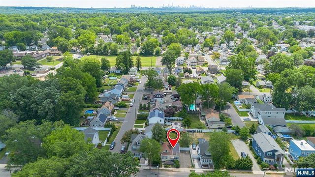94 Phelps Avenue, Bergenfield, NJ 07621
