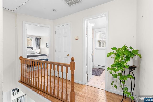 94 Phelps Avenue, Bergenfield, NJ 07621