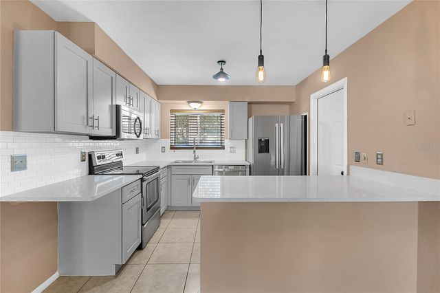 10703 WINDSOR COURT, Orlando, FL 32821