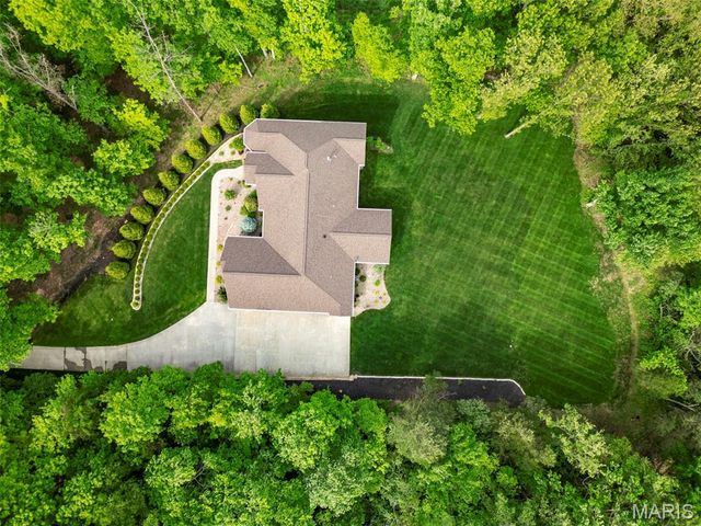 740 Crown Pointe Farms, Defiance, MO 63341