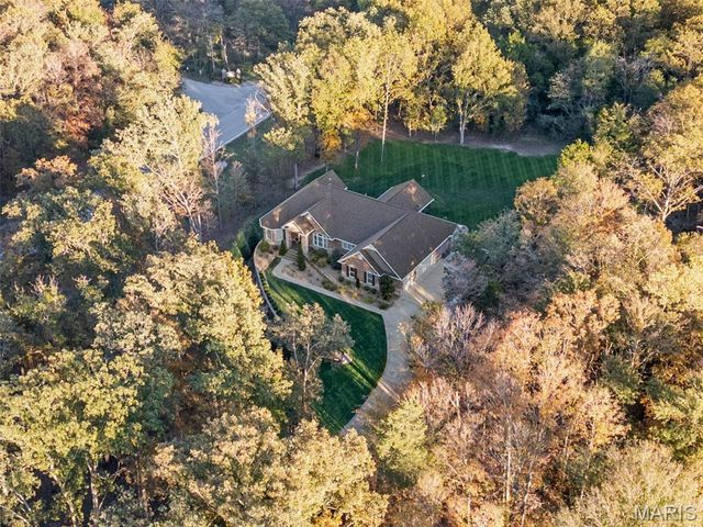 740 Crown Pointe Farms, Defiance, MO 63341