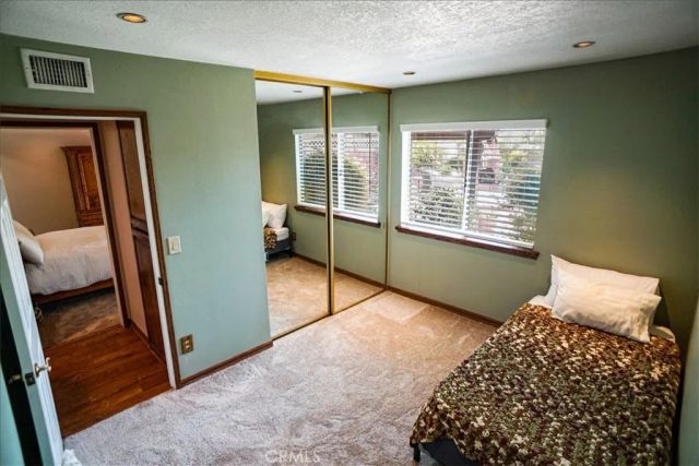 25628 Alicante, Valencia, CA 91355