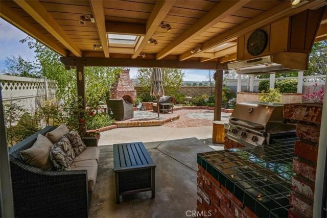 25628 Alicante, Valencia, CA 91355